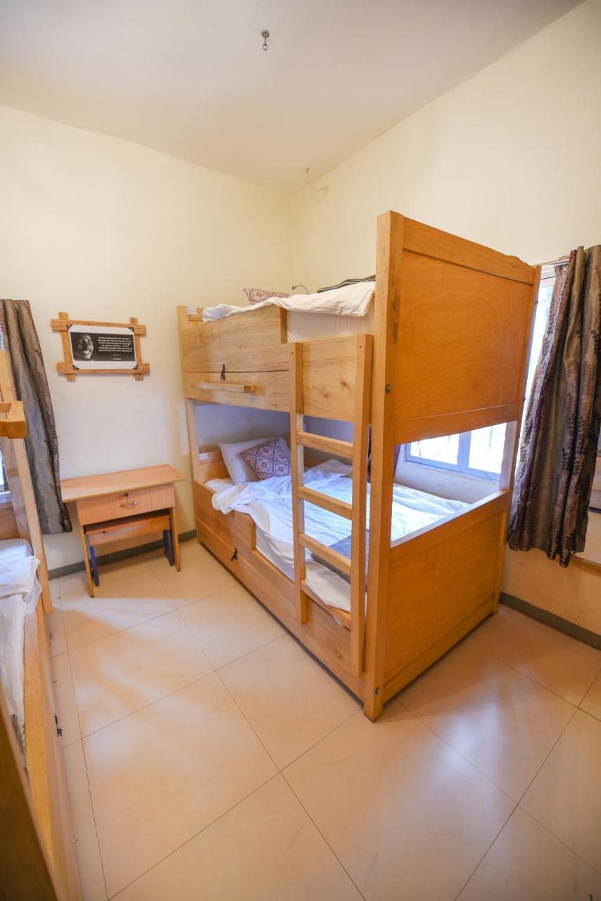 Hôtel Nyumba 591 à Kampala Extérieur photo