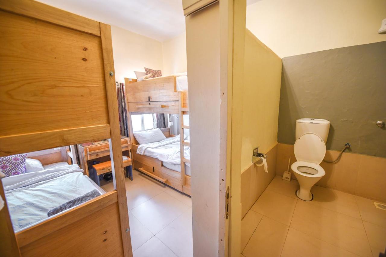 Hôtel Nyumba 591 à Kampala Extérieur photo