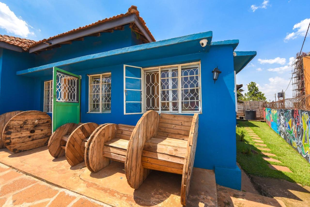 Hôtel Nyumba 591 à Kampala Extérieur photo
