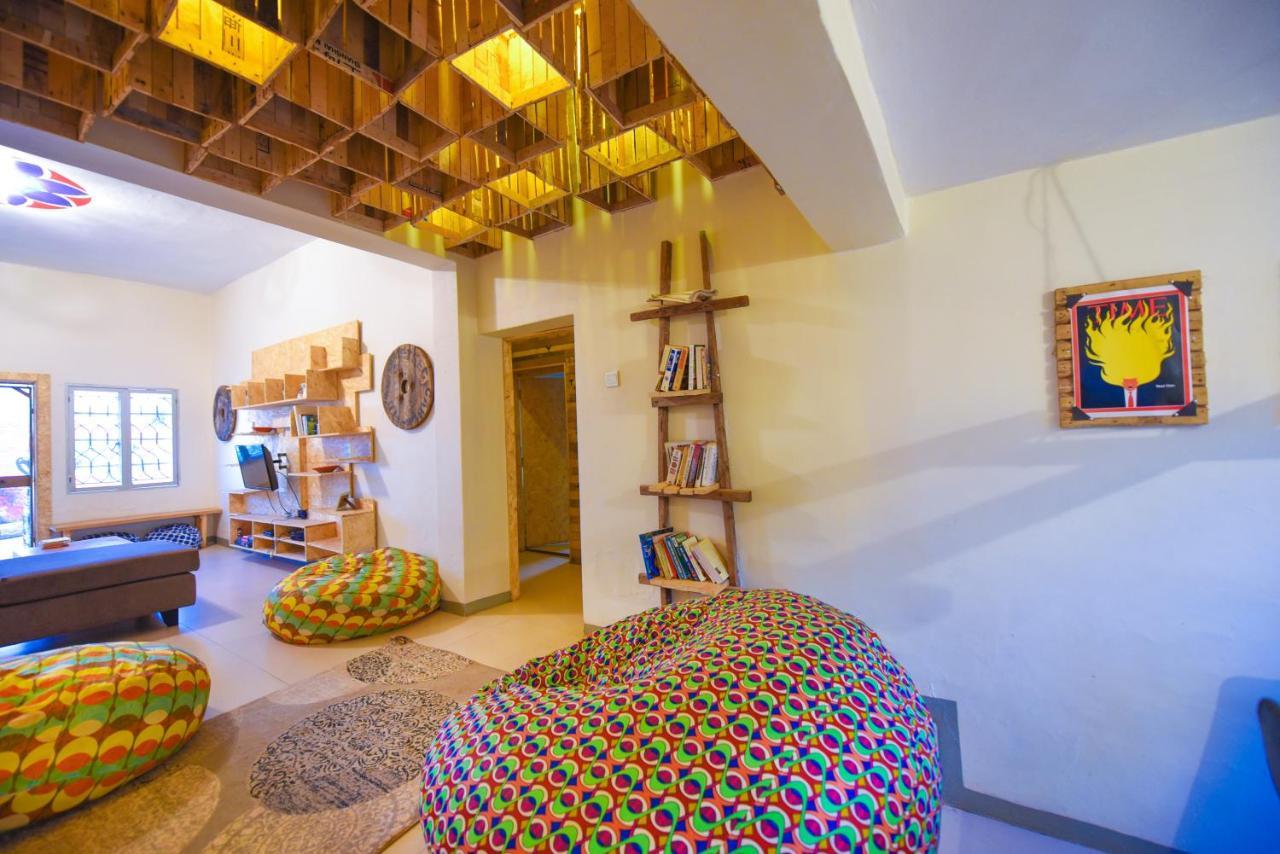 Hôtel Nyumba 591 à Kampala Extérieur photo