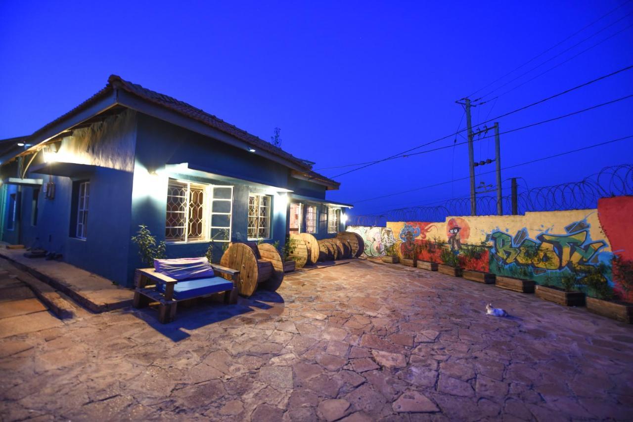 Hôtel Nyumba 591 à Kampala Extérieur photo